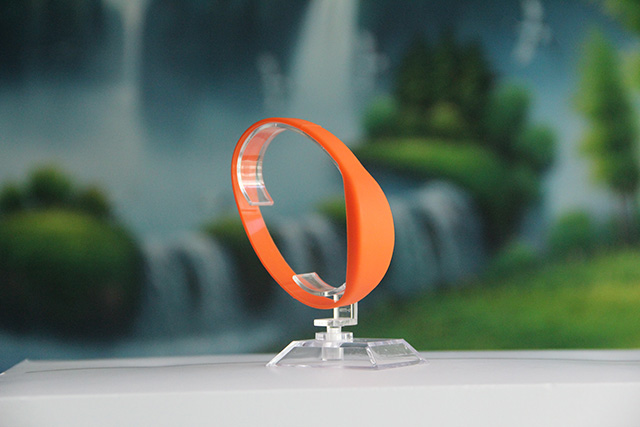 什么造成织唛腕带RFID系统？？？