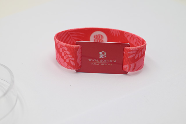 工牌要不要带？？？？